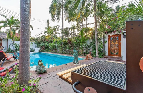 Na Kluea Villa | Deluxe Villa, 4 Bedrooms, Private Pool, Garden View, 10 Mins LK Metro