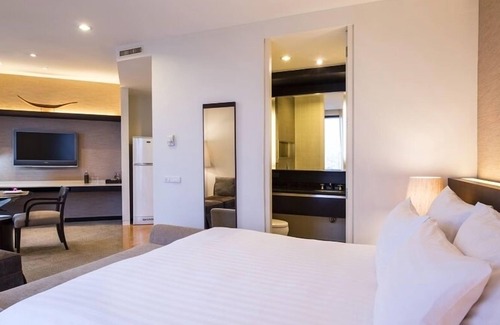 Bangkok Central Business District House | Deluxe,WiFI,BTS Phrompong-5