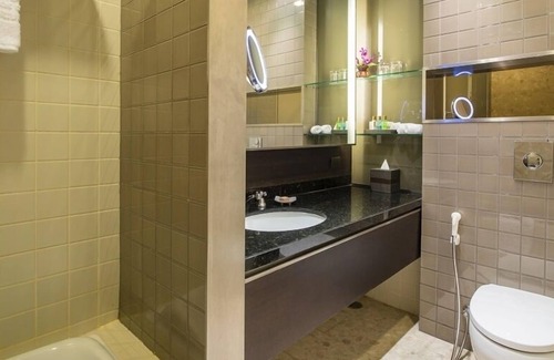 Bangkok Central Business District House | Deluxe,WiFI,BTS Phrompong-5