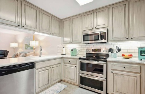 Demere Park Apartment | Demere Landing Summar