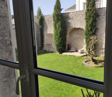 Blois Bed & Breakfast | DEMEURE DES CORDELIERS avec parking privé
