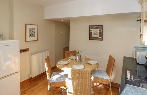 Middleham House | DEMONICUS, pet friendly, character holiday cottage in Middleham