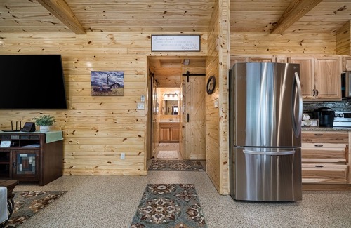 Rockport House | .Dena`ina Cottage - 2 Bed 2 Bath Pet Friendly