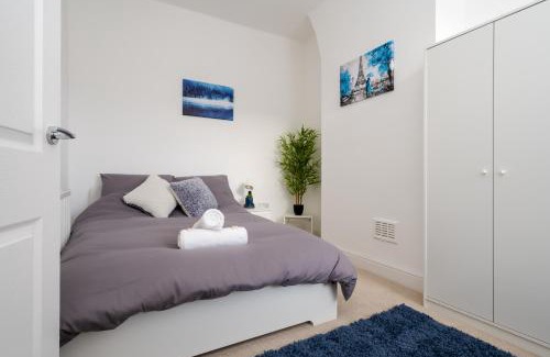 Anfield Apartment | DENEBANK LODGE - Strictly NO Parties