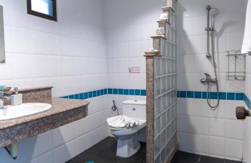 Kamala Hotel | Deng's kamala beach Guesthouse