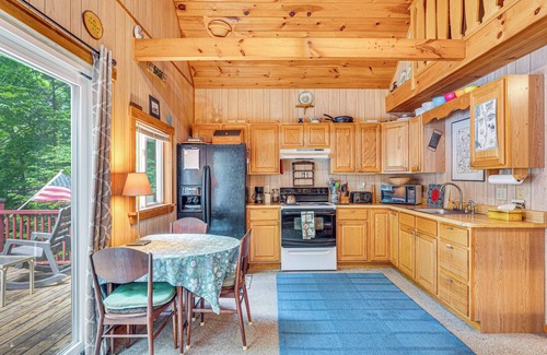 Denmark Cabin | Denmark Waterfront Cabin w/Dock & Charcoal Grill!
