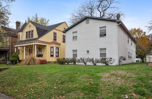 Columbus Apartment | Denney at the Quad- 2BR 1BA Apt| North Campus