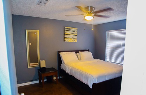 Wydewood Estates House | Dentcrest Inn