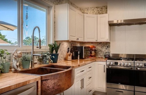 Northglenn House | Denver Caribbean Beach House Resort
