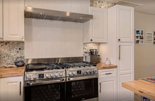 Northglenn House | Denver Caribbean Beach House Resort