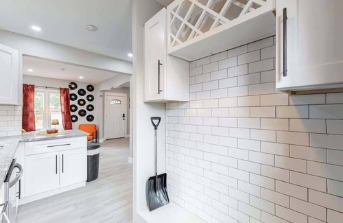 Speer House | Denver Groovy 2 Bedroom Home