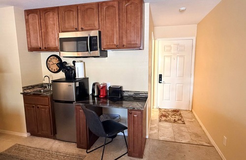 Englewood Condo | Denver Tech Center - Free Parking - Fast WiFi!