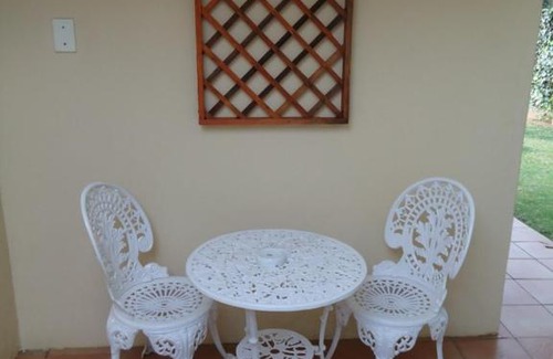 Erasmuskloof Bed & Breakfast | Deo Gloria Guest House