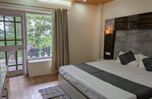 Shimla House | Deodar Hilltop Homestay