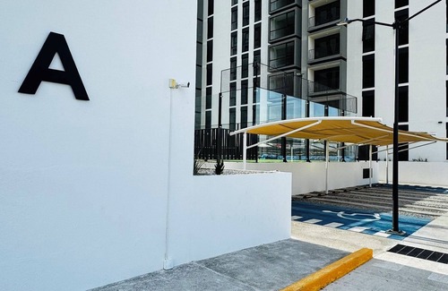 Torreon Apartment | Departamento de Lujo Enfrente del TSM y a Minutos de las Principales Atracciones