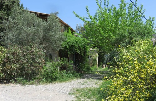 Lagorce Apartment | depontet-fronzele oil mill: gite "le laurier