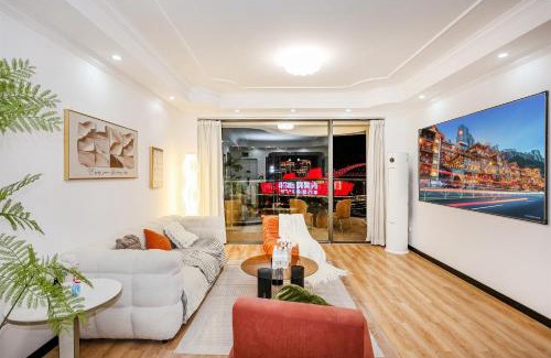 Yuzhong Apartment | Deptour Riverview aparment-ChaoTianMen