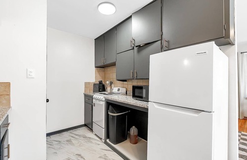 Derby Apartment | Derby Den- K-Close to Park!