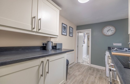 Londonderry Apartment | Derry City, Northern Ireland - Violet Suite Apartments (B), 4 Guests (1 Apartment) or 8 Guests (2 Ap