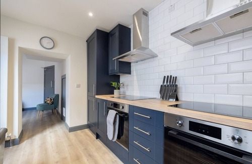 Londonderry Apartment | Derry City, Northern Ireland - City Rooms (Room 2)
