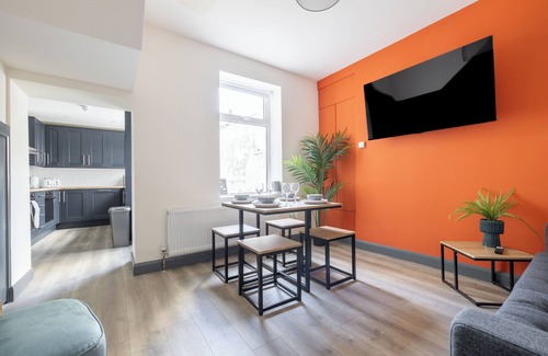 Londonderry Apartment | Derry City, Northern Ireland - City Rooms (Room 2)