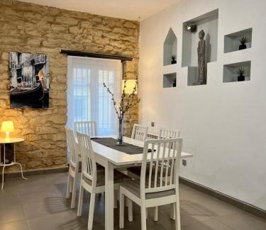 Campoamor Apartment | DES Rustic Center