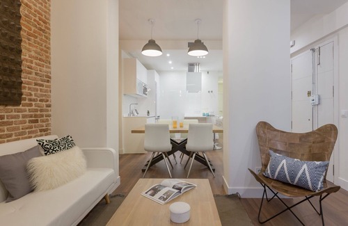 Barrio de La Latina Apartment | Description