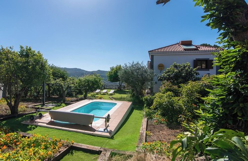 Valleseco Villa | Description