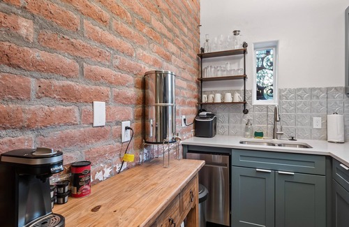 Del Cerro Estates House | Desert Dreams:Winter in the West! Mins to downtown
