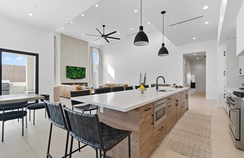 North Scottsdale House | Desert Elegance-Heated Pool & Spa-North Scottsdale