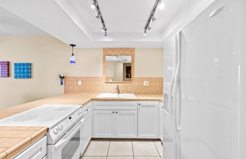 Baristo Condo | Desert Gem in the Heart of Palm Springs