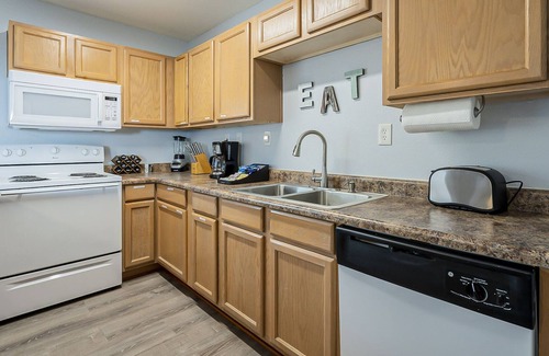 Apache Junction House | Desert Hideaway -2 bed2bath WIFI horse stalls pet friendly acre lot