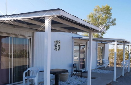 Meadview House | Desert Historic Mini Motel, Skywalk, LakeMead, Great Outdoors