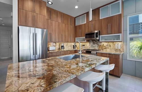 Racquet Club West Condo | Desert Horizon PS Home
