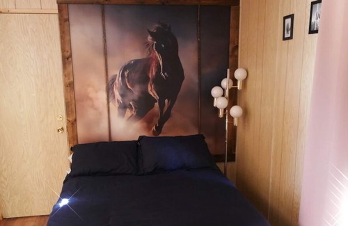 Meadview House | Desert Motel - The Majestic, Rm. 2