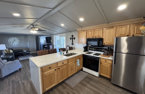 Foothills House | Desert Mountain Getaway!