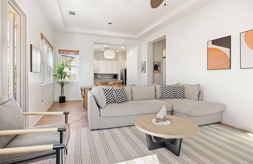 La Quinta House | Desert Oasis by VARE | Pool, Spa, Gym, Tennis!