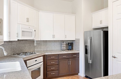 La Quinta House | Desert Oasis by VARE | Pool, Spa, Gym, Tennis!