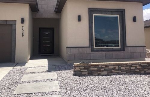 Chamberino House | Desert Oasis. New house, gorgeous mountain & valley views, stunning sunsets
