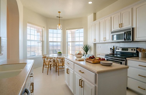 Twentynine Palms House | Desert Paradise: Swim Spa, Golf, Yoga, JTNP