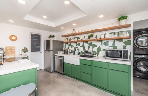 Yucca Valley House | Desert Paradise w/Epic Views + Firepit + Hot Tub