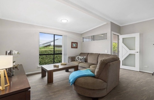 Lake Wangary House | Desert Pea is the perfect haven for your dream holiday on the Eyre Peninsula