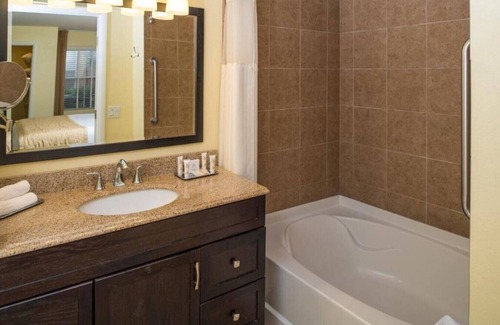 Las Vegas Resort | Desert Retreat 1 bedroom · Relaxing Retreat in Las Vegas.One Bedroom Suite