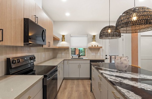 Greater East End House | Desert Rose Duo: Modern Home + Stylish Tiny House @EastEndRevitalized