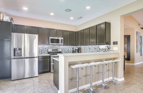 Vista Norte House | Desert Sophistication: Saltwater Pool, Spa, Cabana