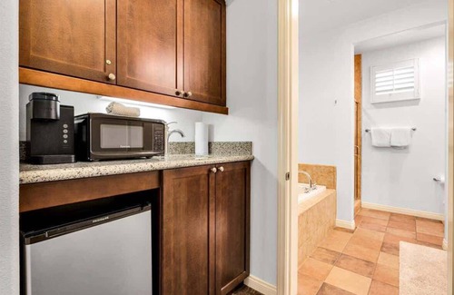 La Quinta Apartment | Desert Studio Retreat in Prime Location Legacy Villas #B