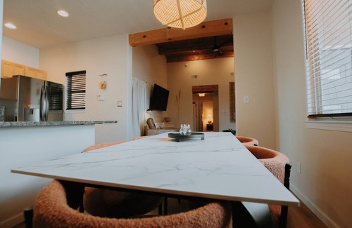 Vecinos Del Bosque House | Desert Sunset+Hot Tub+Pet Friendly+No Pet Fees!