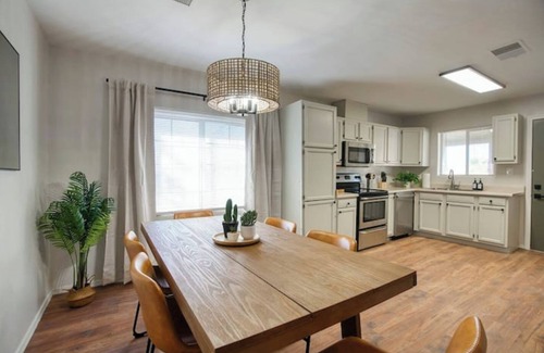 Casa Grande House | Desert Vista Getaway - Pet Friendly/Games/RV Parking!