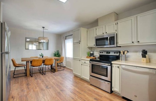 Casa Grande House | Desert Vista Getaway - Pet Friendly/Games/RV Parking!
