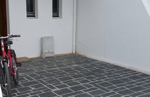 Saint-Marine Apartment | Design apartment, classified 3 stars, direct access to the old port of Ste Marine